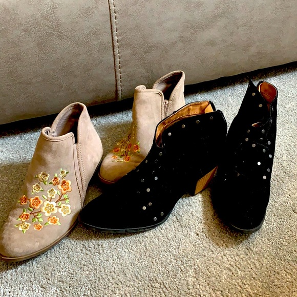 Booties! - Picture 1 of 1